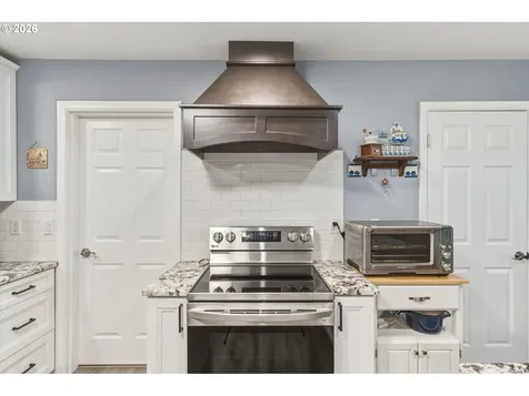 320 Haussler Road Kelso WA 98626