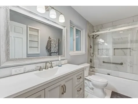320 Haussler Road Kelso WA 98626