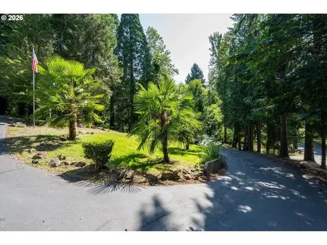 320 Haussler Road Kelso WA 98626