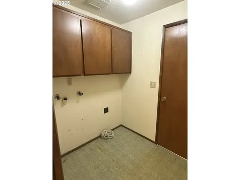 2040 40th Street Florence OR 97439