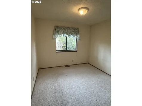 2040 40th Street Florence OR 97439