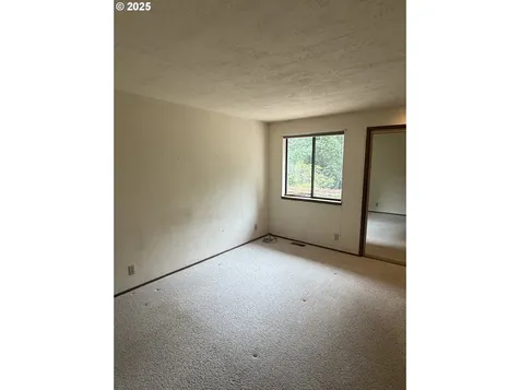 2040 40th Street Florence OR 97439