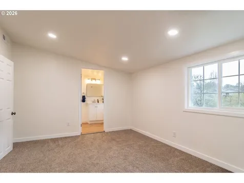 3660 Carnes Road Roseburg OR 97471