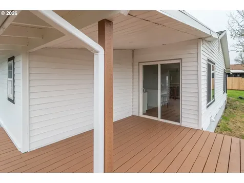 3660 Carnes Road Roseburg OR 97471