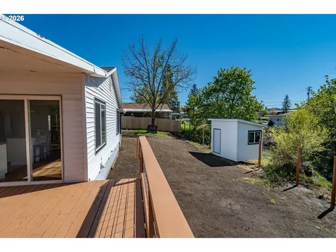 3660 Carnes Road Roseburg OR 97471
