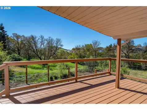 3660 Carnes Road Roseburg OR 97471
