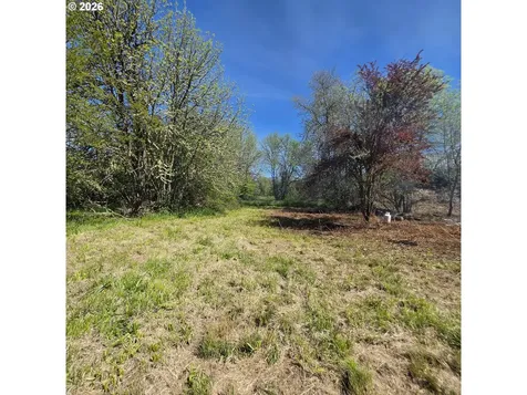 3660 Carnes Road Roseburg OR 97471