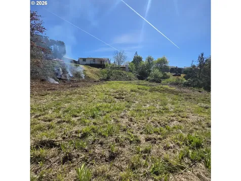 3660 Carnes Road Roseburg OR 97471