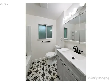 1245 SE 114th Place Portland OR 97216