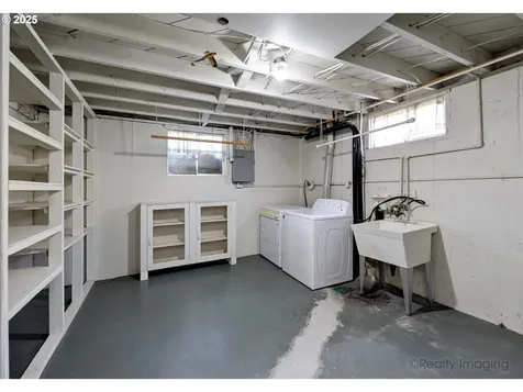 1245 SE 114th Place Portland OR 97216