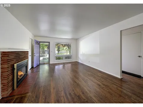 1245 SE 114th Place Portland OR 97216