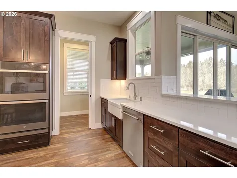 26680 SE 5th Street Camas WA 98607