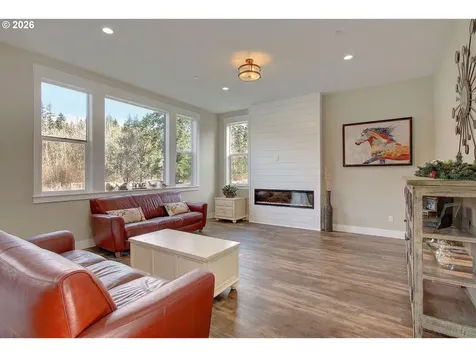 26680 SE 5th Street Camas WA 98607