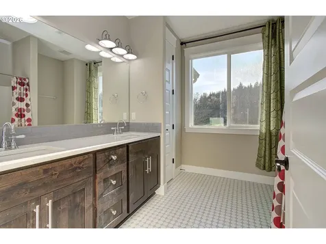 26680 SE 5th Street Camas WA 98607