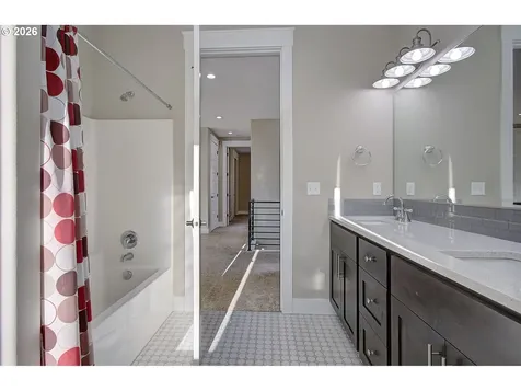 26680 SE 5th Street Camas WA 98607