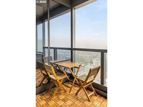 550 SW 10th Avenue Portland OR 97205