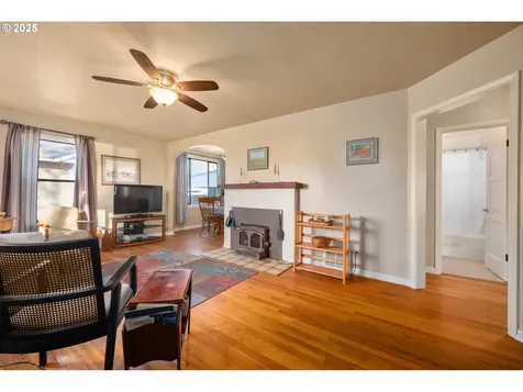 1358 SW Levens Street Dallas OR 97338