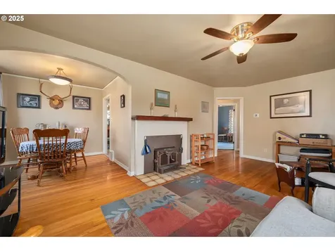 1358 SW Levens Street Dallas OR 97338