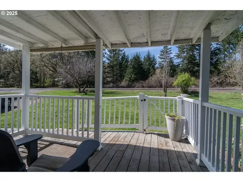 5197 Green Valley Road Oakland OR 97462