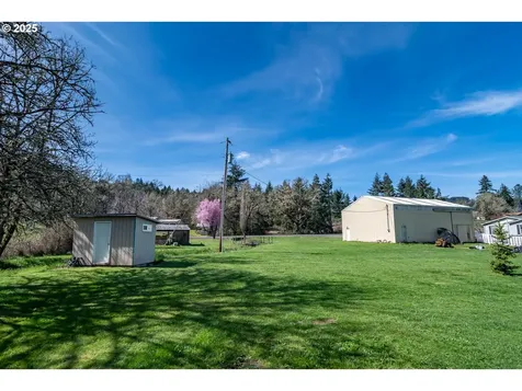 5197 Green Valley Road Oakland OR 97462