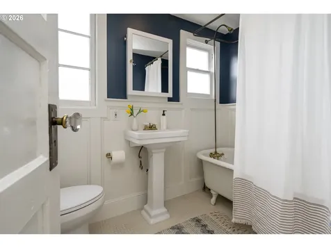 7905 N Seward Avenue Portland OR 97217
