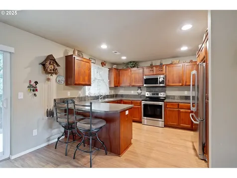 119 Leif Drive Kelso WA 98626