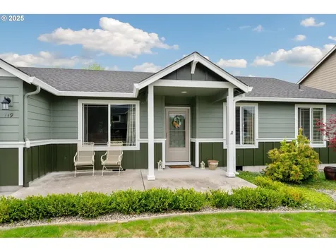 119 Leif Drive Kelso WA 98626