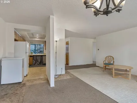 1033 NE 178th Avenue Portland OR 97230