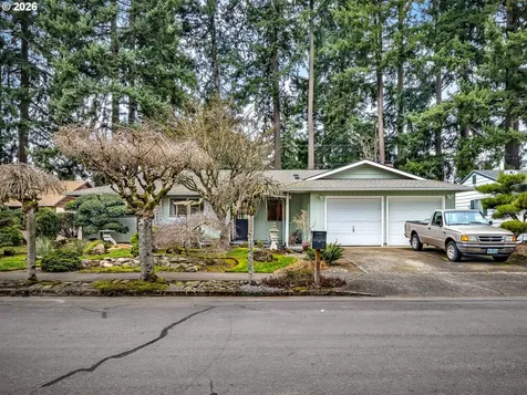 1033 NE 178th Avenue Portland OR 97230
