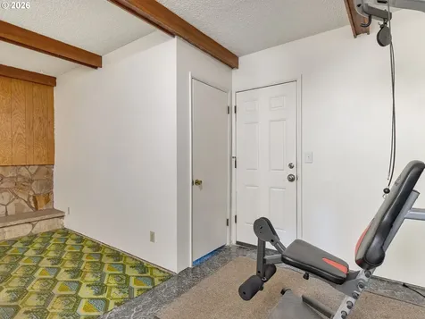 1033 NE 178th Avenue Portland OR 97230