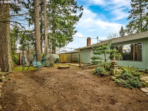 1033 NE 178th Avenue Portland OR 97230