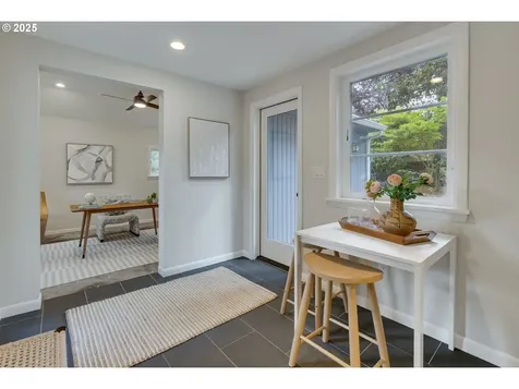 4868 Lakeview Boulevard Lake Oswego OR 97035