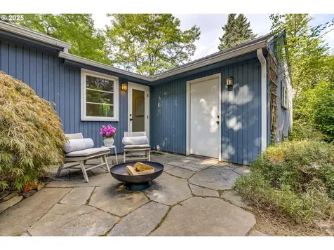 4868 Lakeview Boulevard Lake Oswego OR 97035