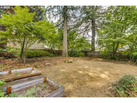 4868 Lakeview Boulevard Lake Oswego OR 97035