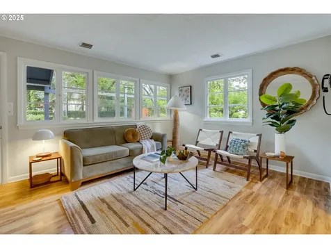 4868 Lakeview Boulevard Lake Oswego OR 97035