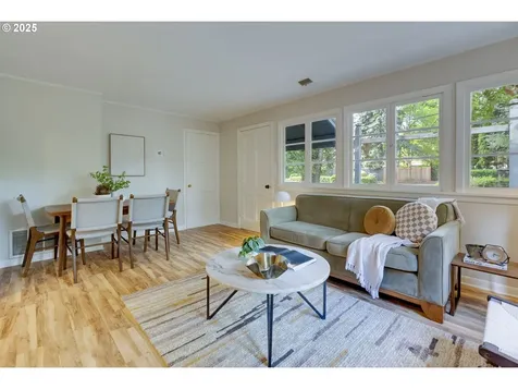 4868 Lakeview Boulevard Lake Oswego OR 97035