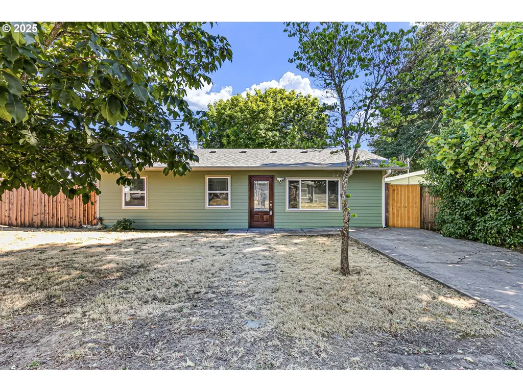 24938 Mccutcheon Avenue Veneta OR 97487