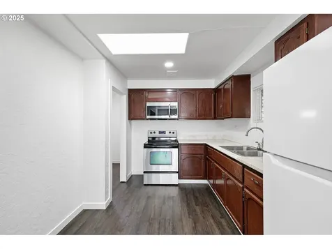 24938 Mccutcheon Avenue Veneta OR 97487