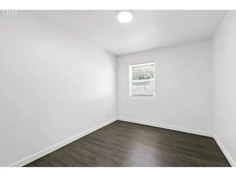 24938 Mccutcheon Avenue Veneta OR 97487