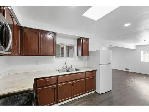 24938 Mccutcheon Avenue Veneta OR 97487