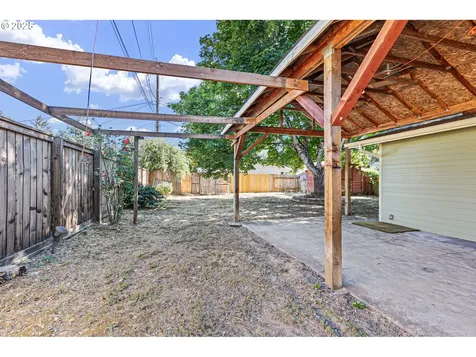24938 Mccutcheon Avenue Veneta OR 97487
