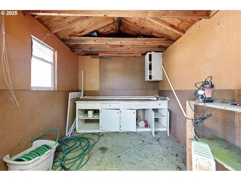 24938 Mccutcheon Avenue Veneta OR 97487