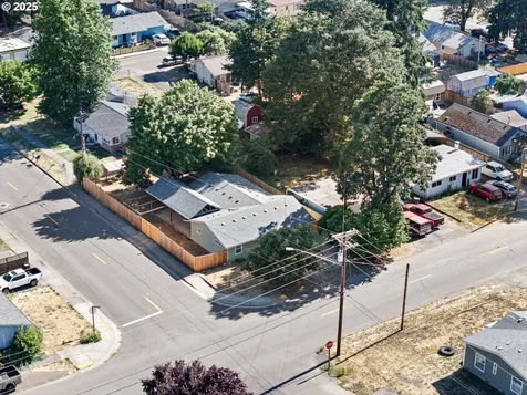 24938 Mccutcheon Avenue Veneta OR 97487