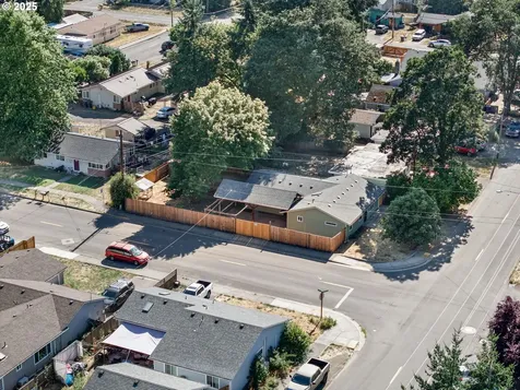 24938 Mccutcheon Avenue Veneta OR 97487