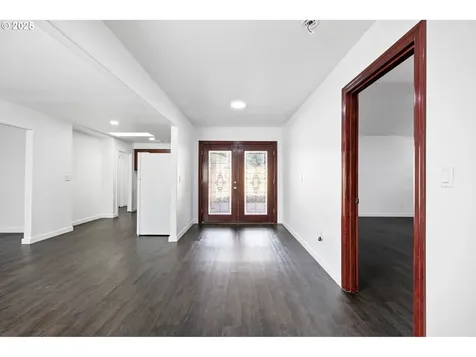 24938 Mccutcheon Avenue Veneta OR 97487