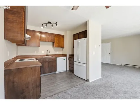 1625 SE Nehalem Street Portland OR 97202