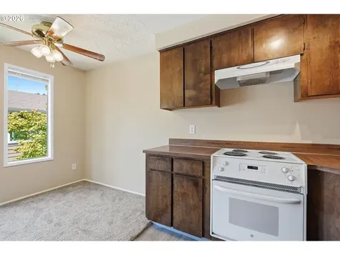 1625 SE Nehalem Street Portland OR 97202