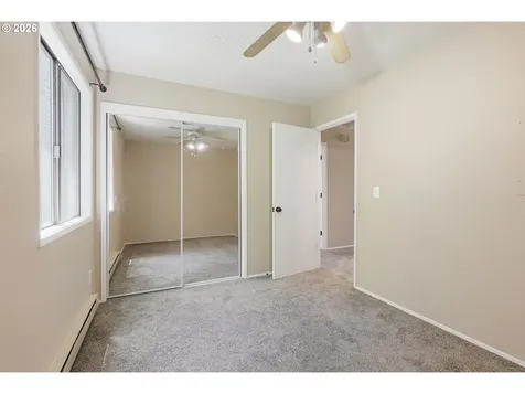 1625 SE Nehalem Street Portland OR 97202
