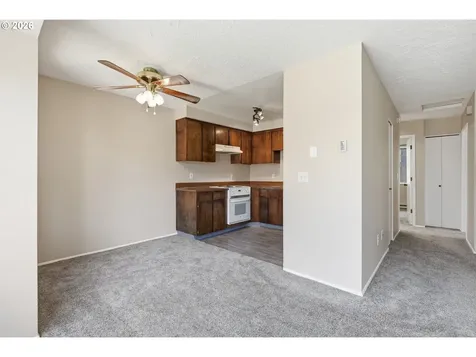 1625 SE Nehalem Street Portland OR 97202