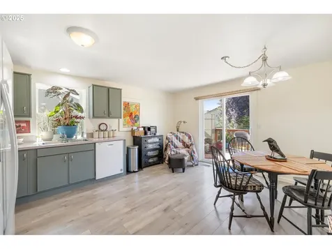 7702 NE 159th Avenue Vancouver WA 98682